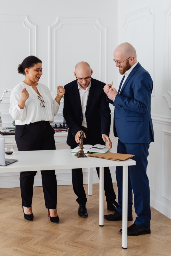 具体落户政策新规对不同人群的影响